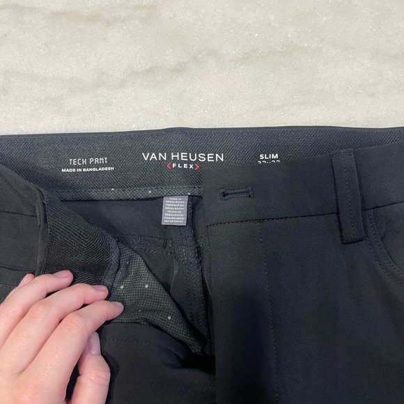 Men’s Van Heusen Dress Pants - Picture 3 of 5